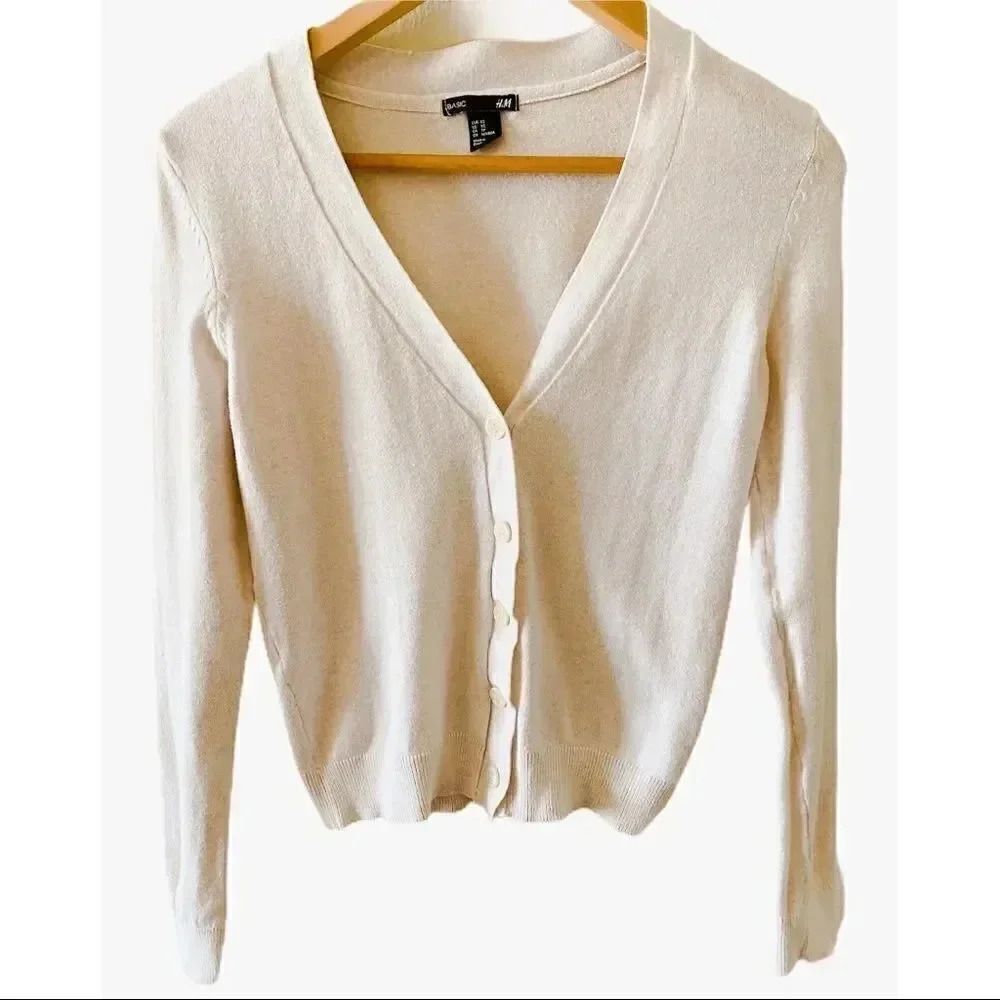 H & M Basic Button Down Women Cardigan Sweater SZ XS #1406